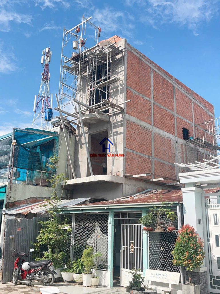 giá xây thô ở long trường 